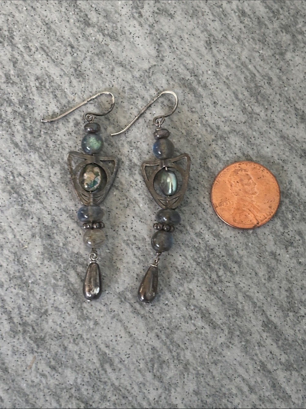 Real Black Pearls and genuine Labradorite Drop Earrings Blue-Green Sheen Vintage - Picture 4 of 4